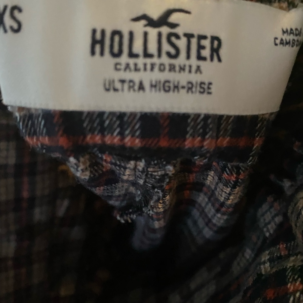 HOLLISTER PLAID PANTS